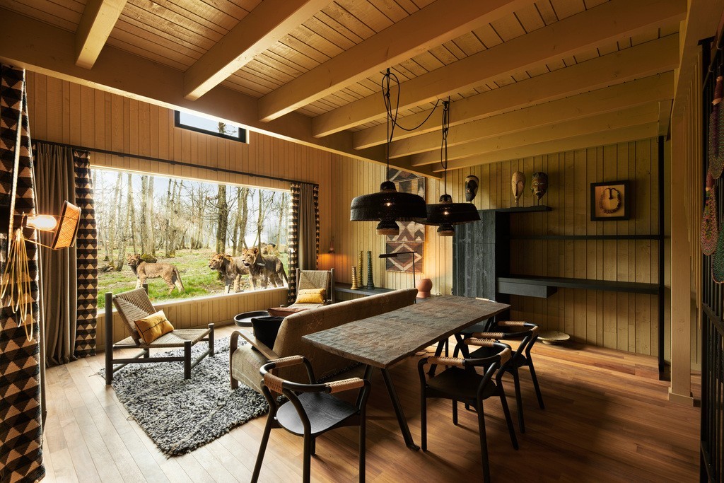 Lodges Lions